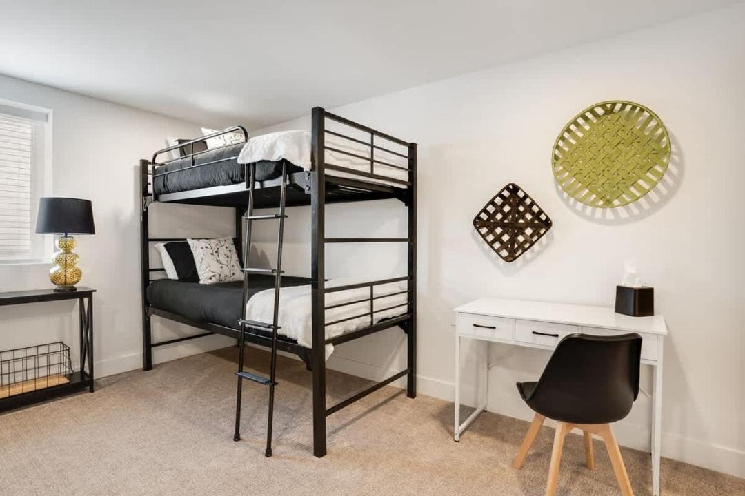 Photo of Bedroom in Northglenn