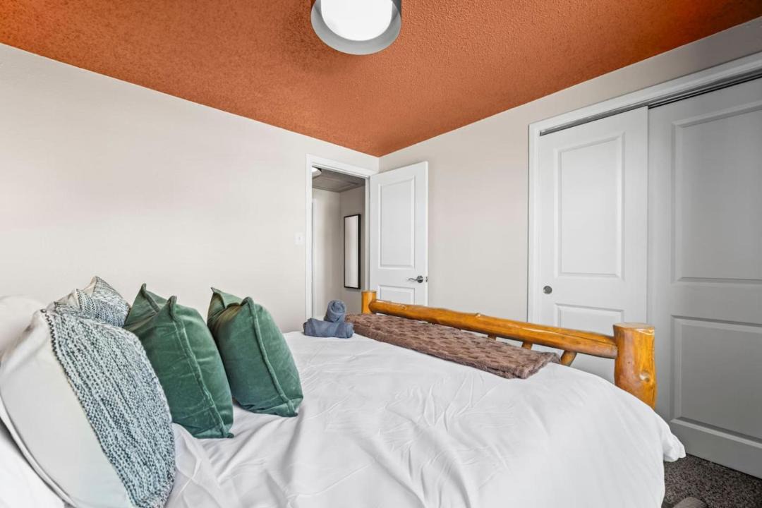 Photo of Bedroom in Northglenn