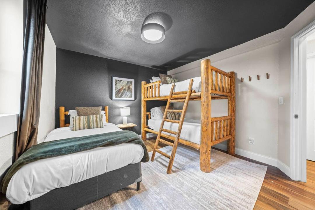 Photo of Bedroom in Northglenn