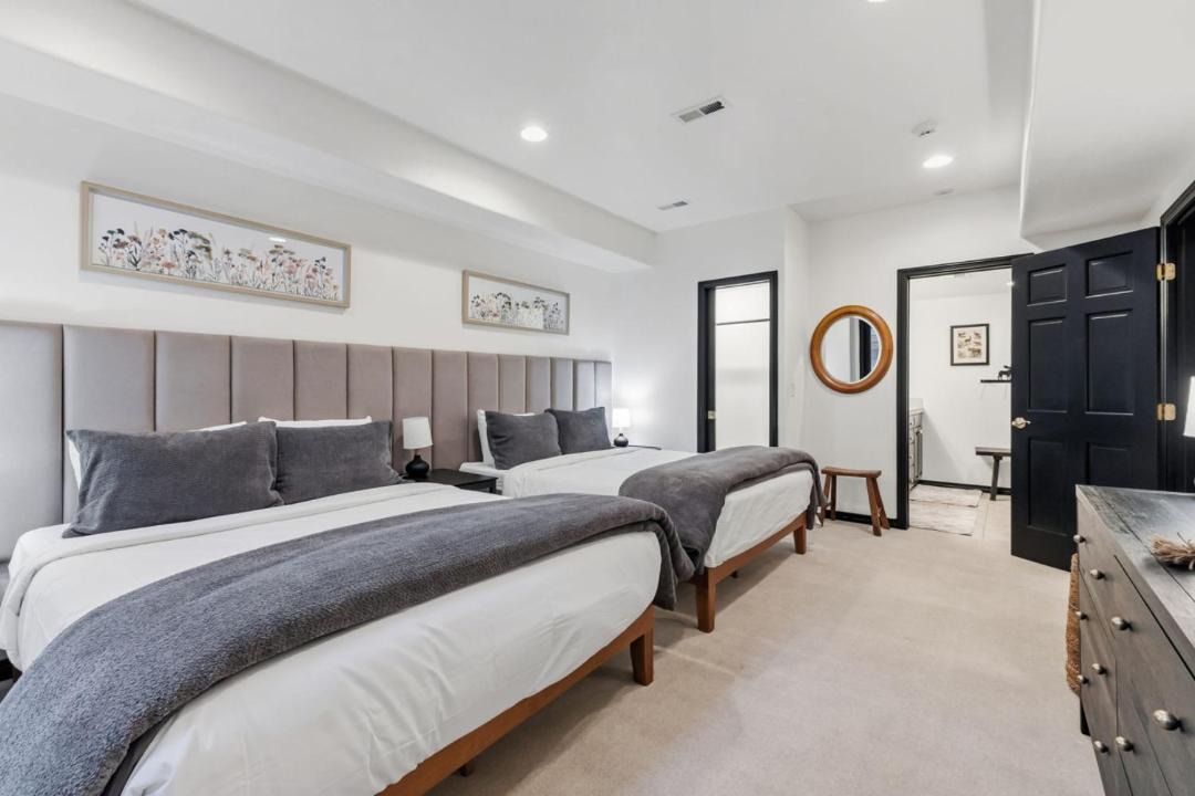 Photo of Bedroom in Edwards