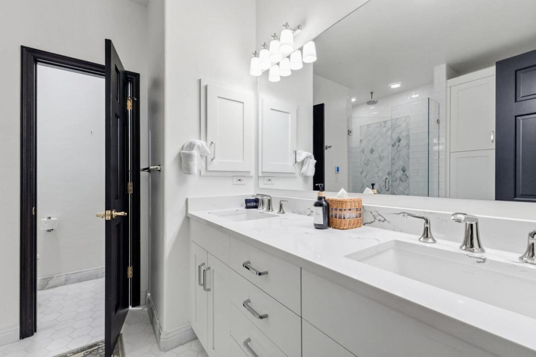 Photo of Bathroom in Edwards