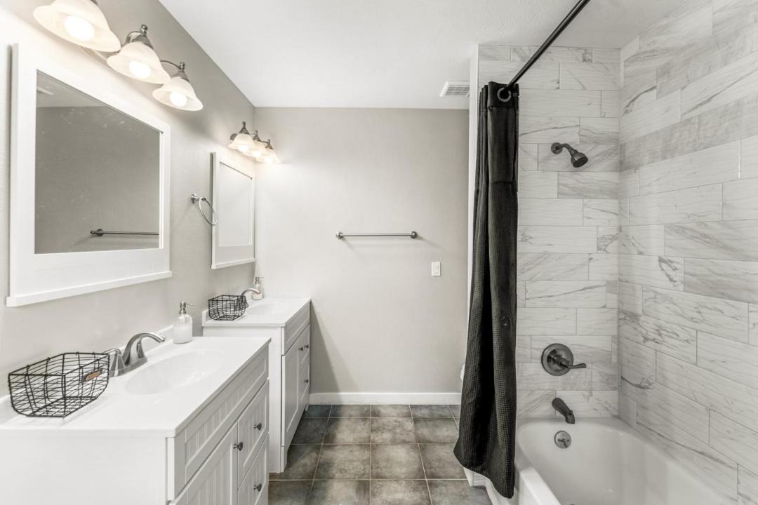 Photo of Bathroom in Arvada