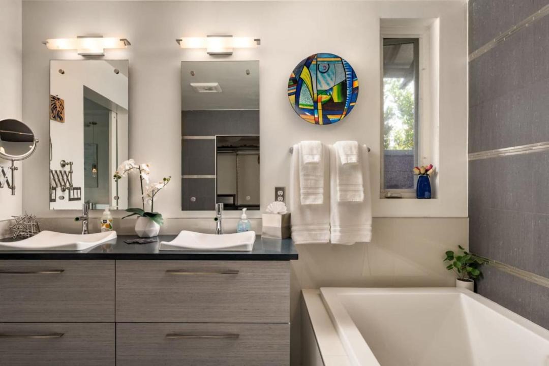 Photo of Bathroom in Highland