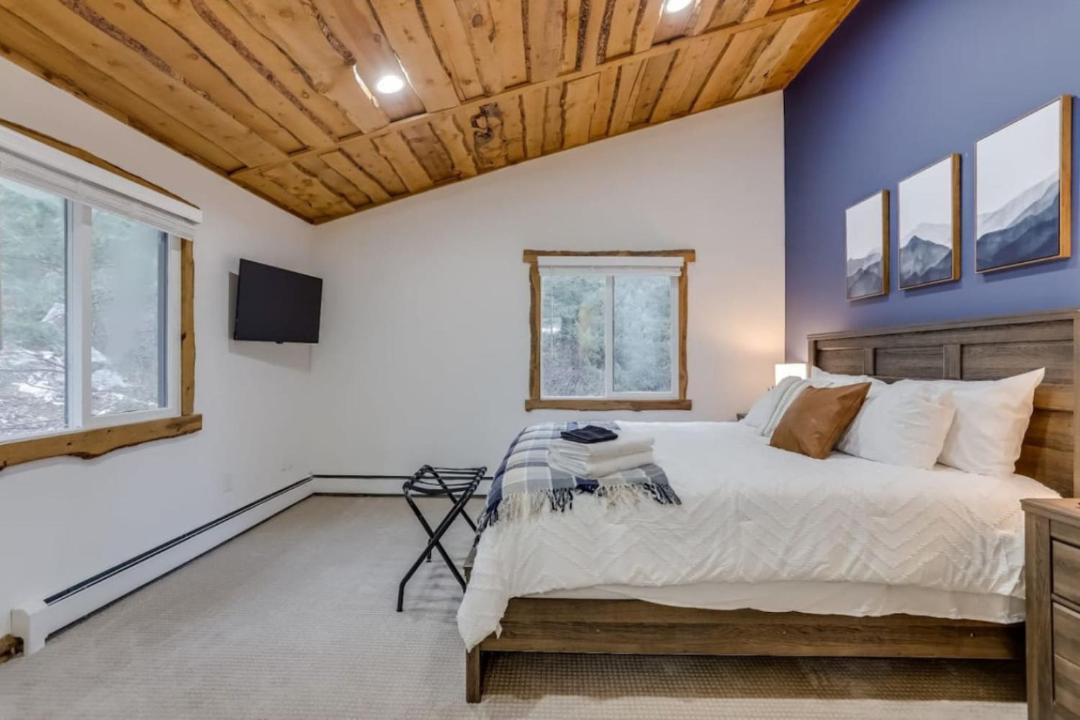 Photo of Bedroom in Morrison