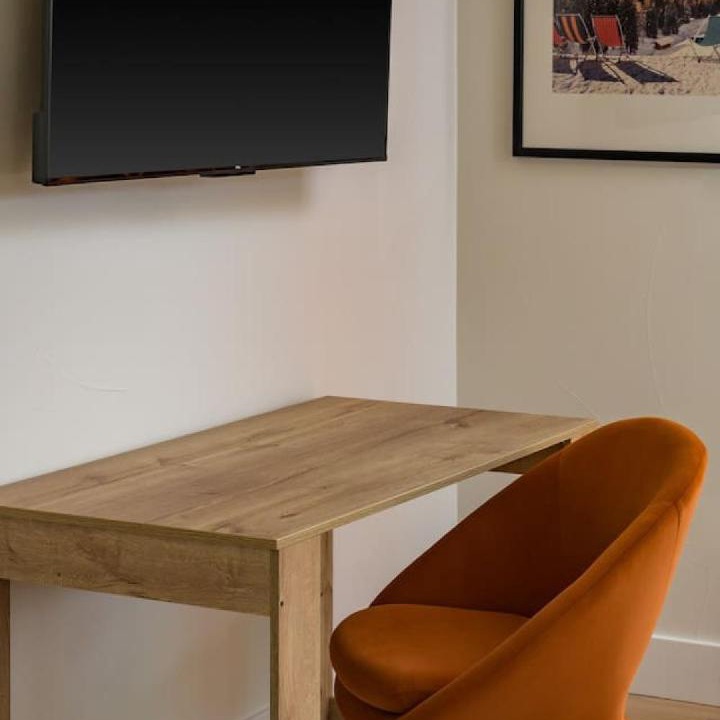 Photo of Livingroom in Berkley