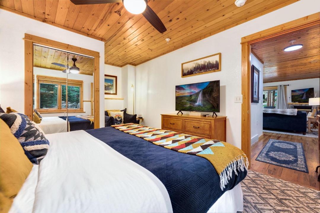 Photo of Bedroom in Fall River Estates