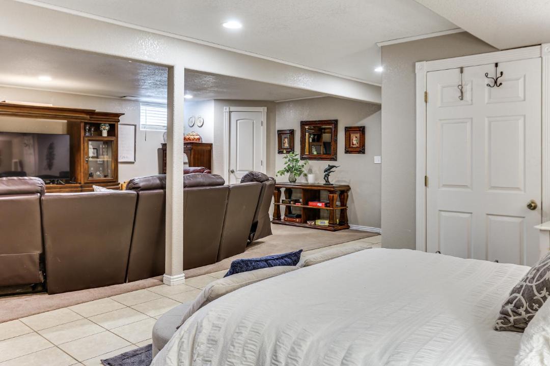 Photo of Bedroom in Columbine