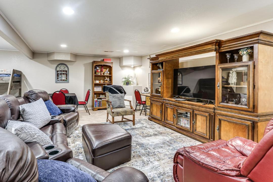 Photo of Livingroom in Columbine