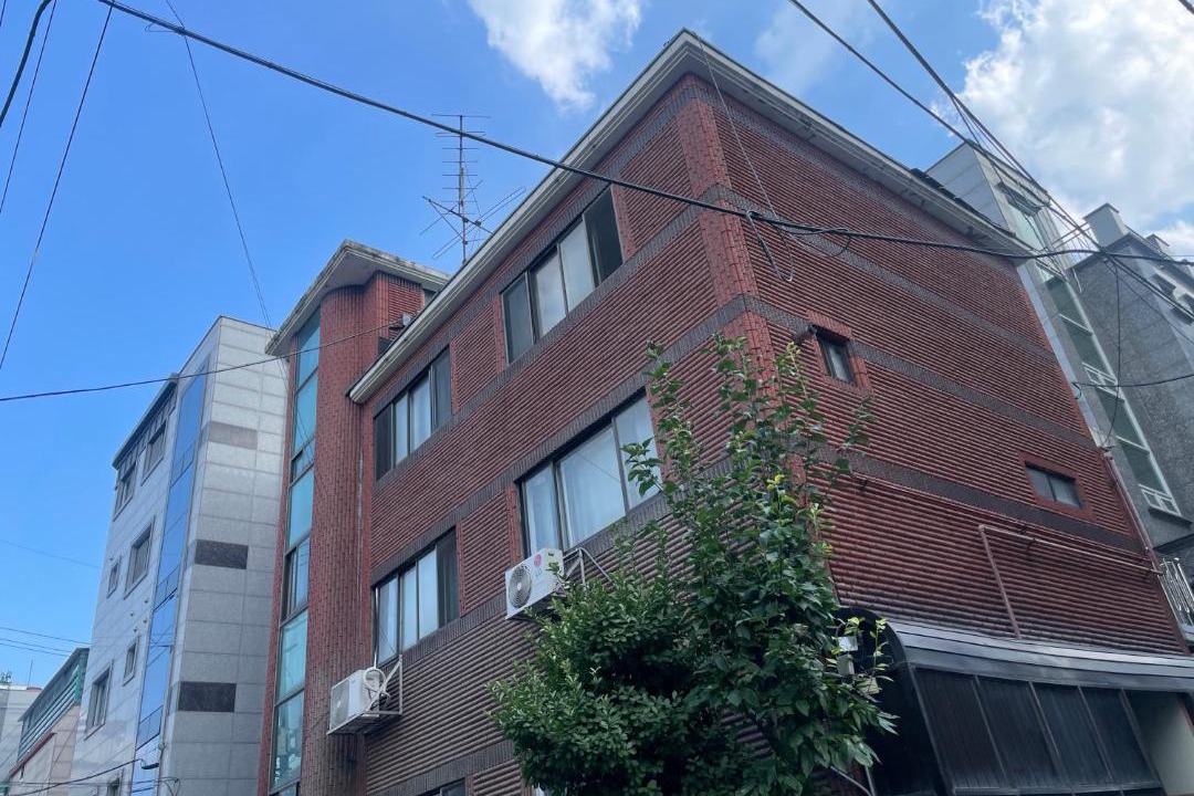 Photo of Buildings in Cheongnyong-dong