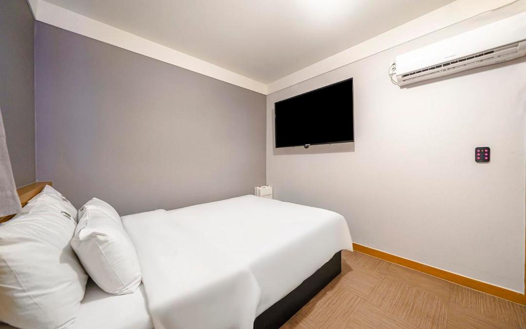 Photo of Bedroom in Osan