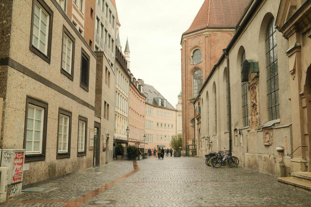 Photo of Others in Wahring
