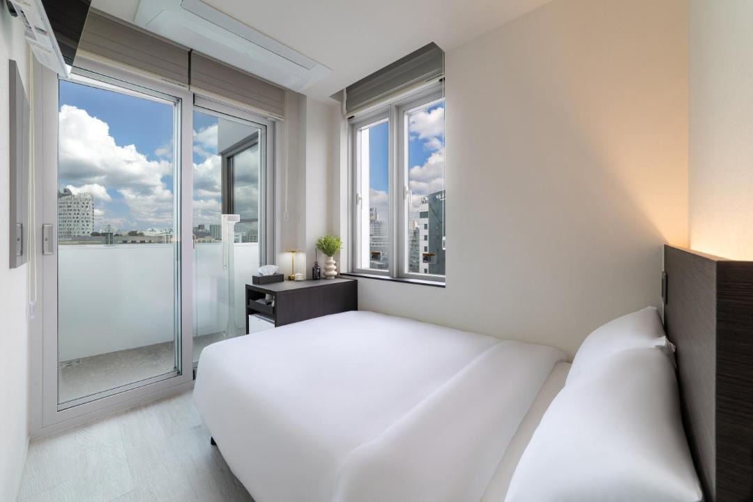 Photo of Bedroom in Gwanghui-dong