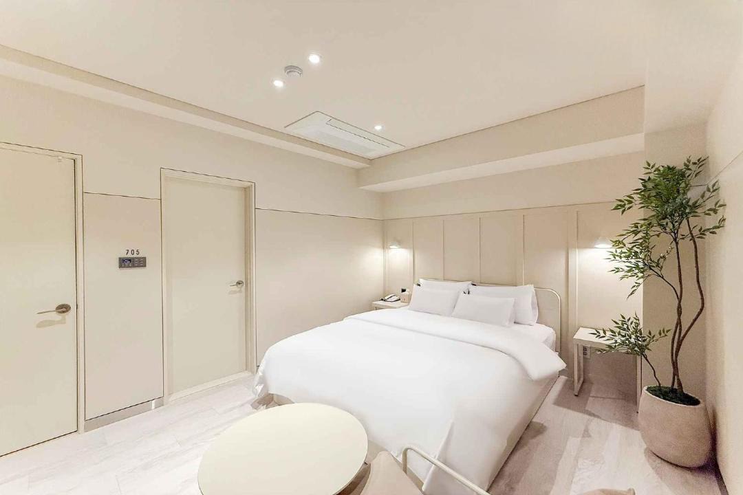 Photo of Bedroom in Sinchon-dong
