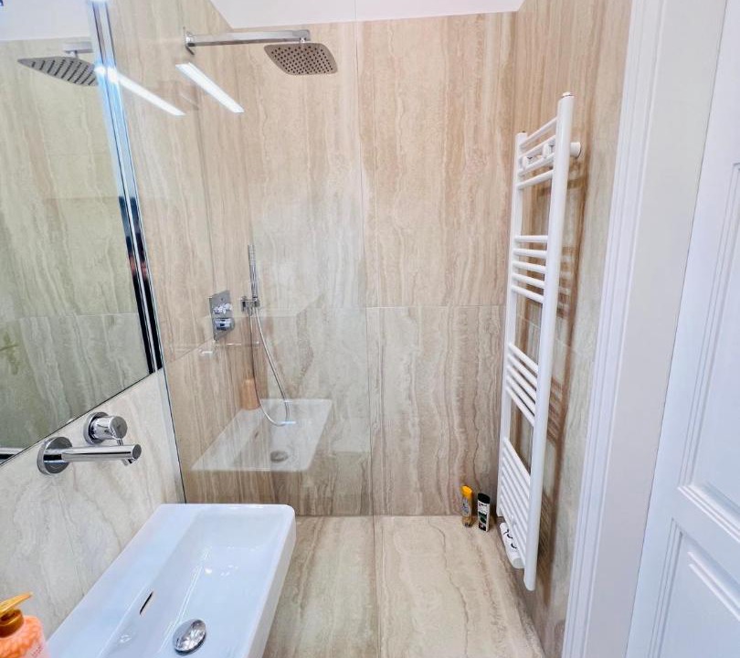 Photo of Bathroom in Dobling