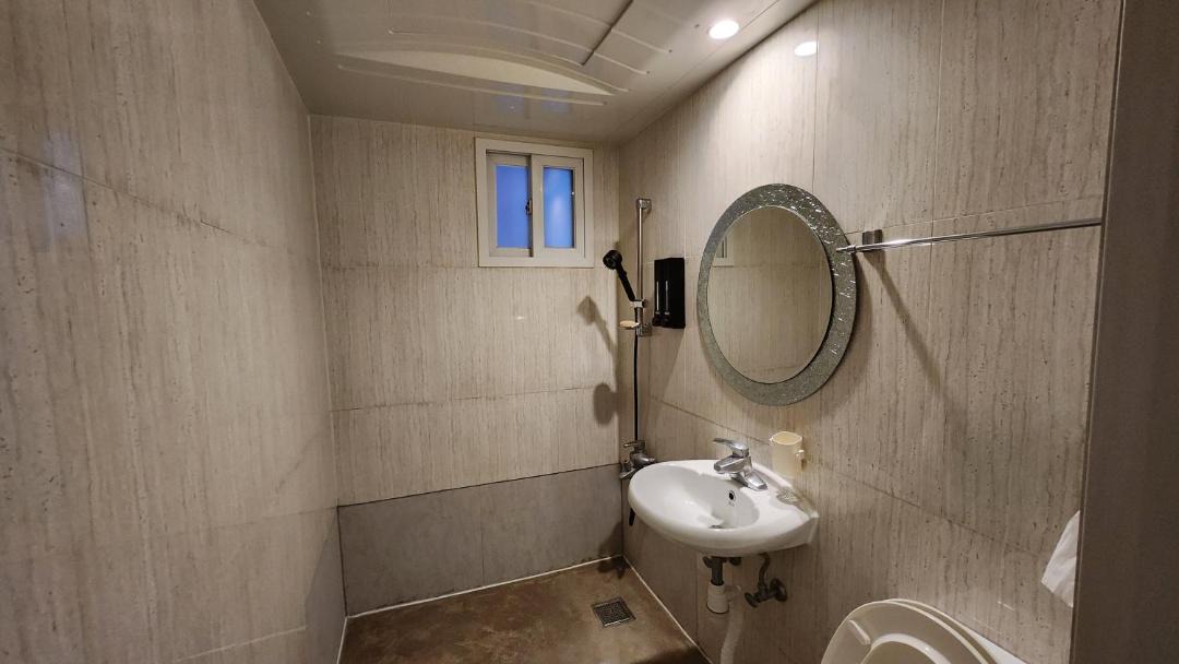 Photo of Bathroom in Masan