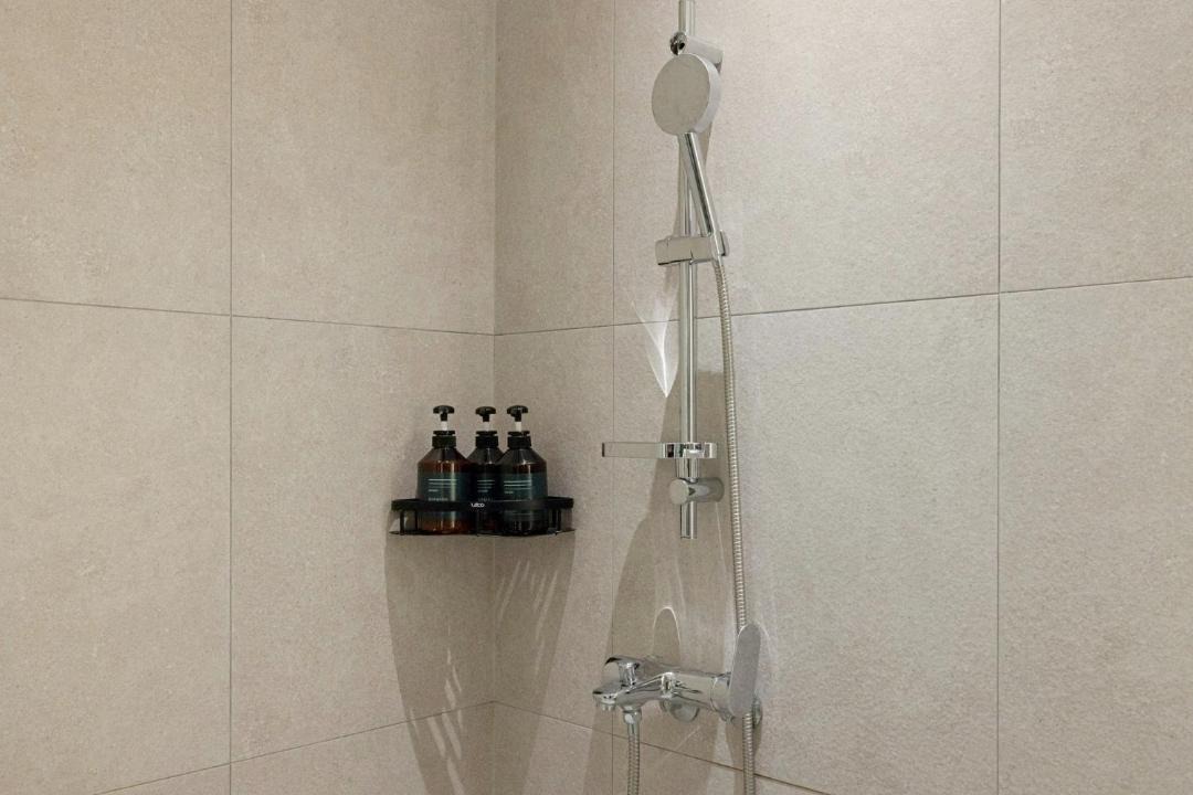 Photo of Bathroom in Guwol-dong