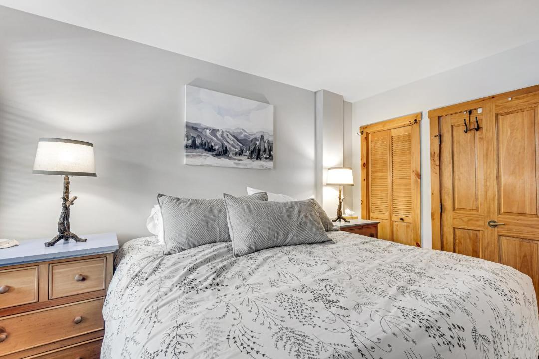 Photo of Bedroom in River Run