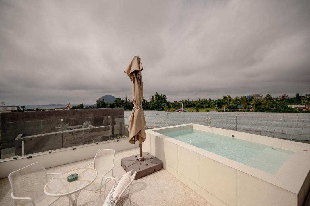 Photo of Patio Balcony in Andeok