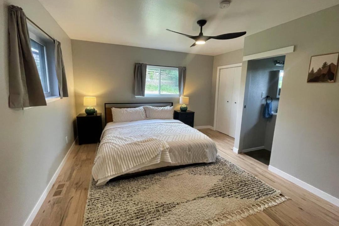 Photo of Bedroom in Larkspur