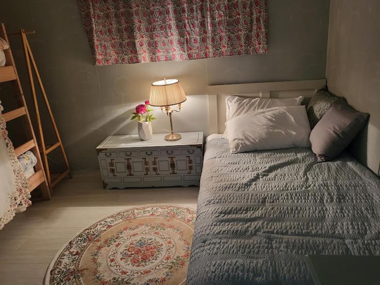 Photo of Bedroom in Millak-tong