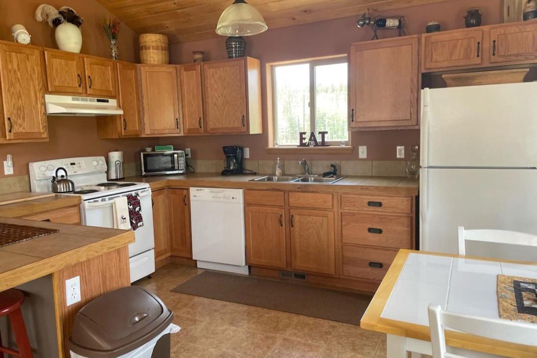 Photo of Kitchen in Indian Mountain