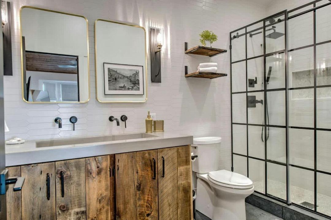 Photo of Bathroom in Warrior's Mark