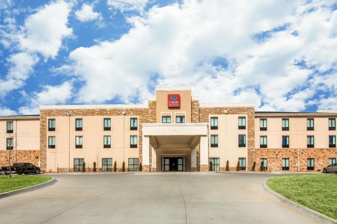 Photo of Others in Dodge City