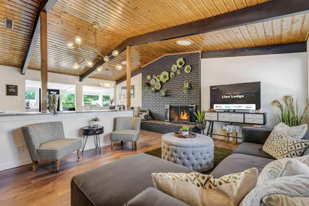 Photo of Livingroom in Central Colorado Springs