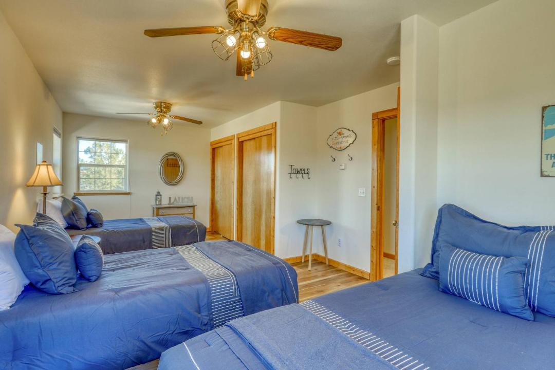 Photo of Bedroom in Lake Hatcher Park