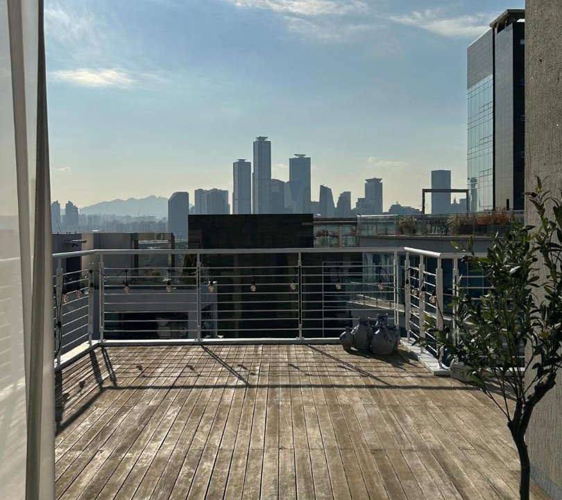 Photo of Patio Balcony in Seogang-dong