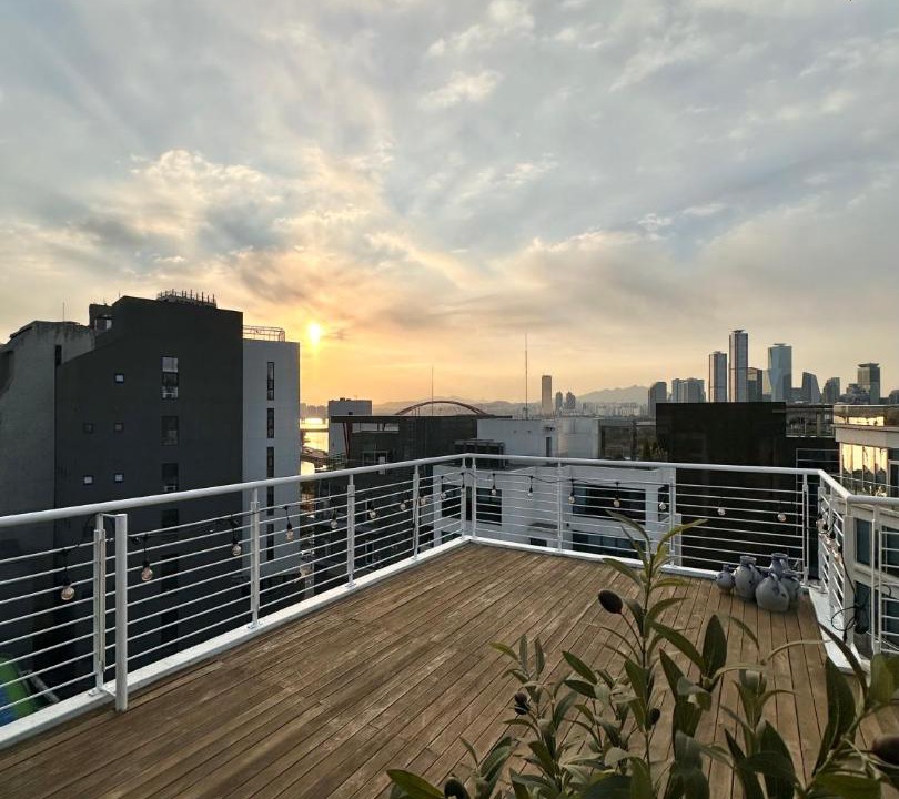 Photo of Patio Balcony in Seogang-dong