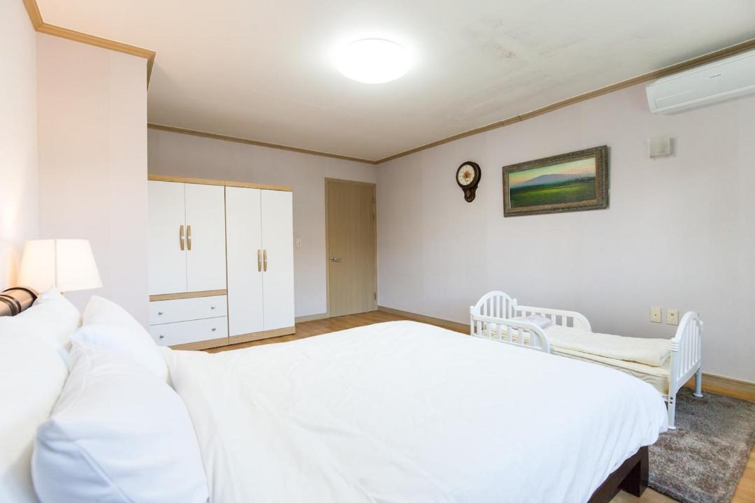 Photo of Bedroom in Gujwa