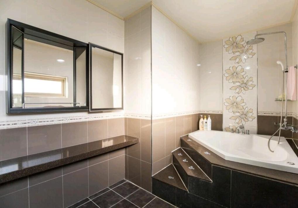 Photo of Bathroom in Gujwa