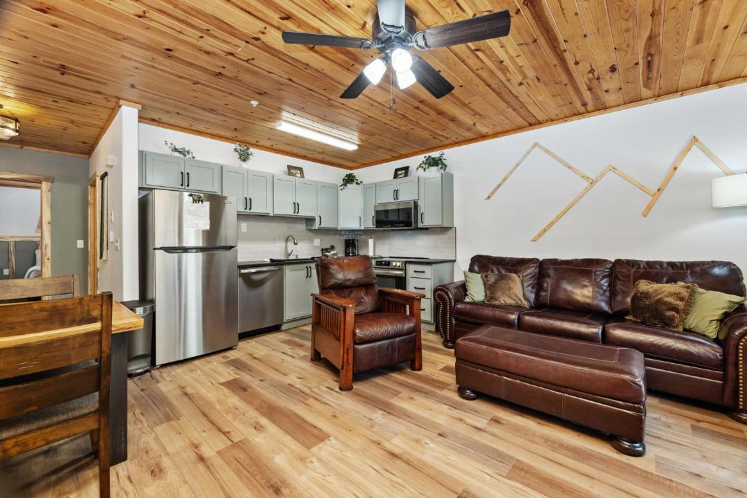Photo of Others in Fall River Estates