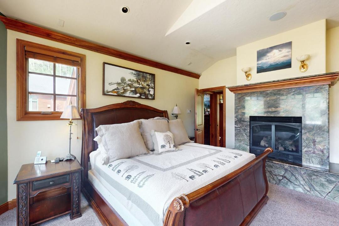 Photo of Bedroom in Keystone