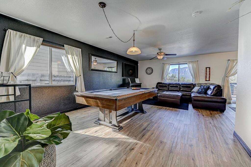 Photo of Livingroom in Southeast Colorado Springs