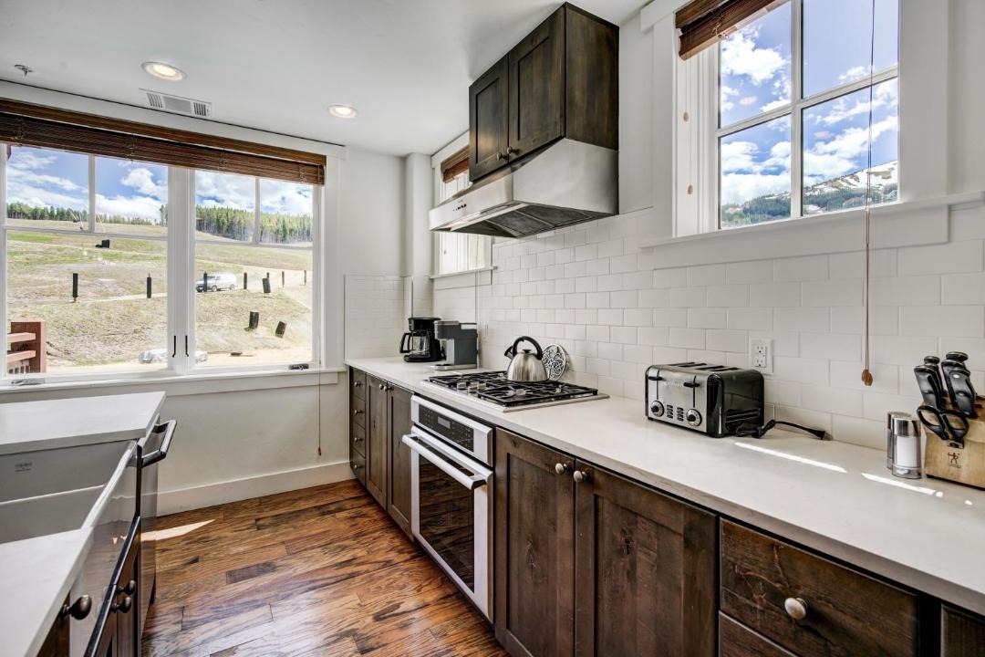 Photo of Kitchen in Peak 8