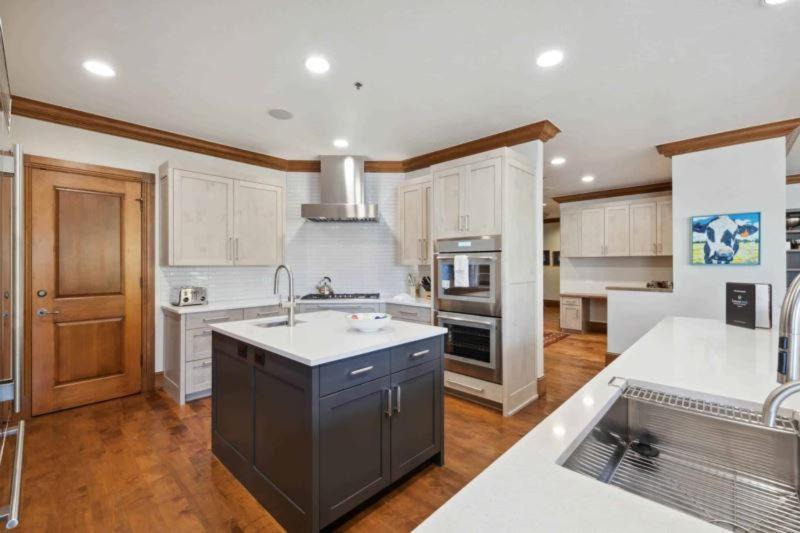 Photo of Kitchen in Highlands Townhomes