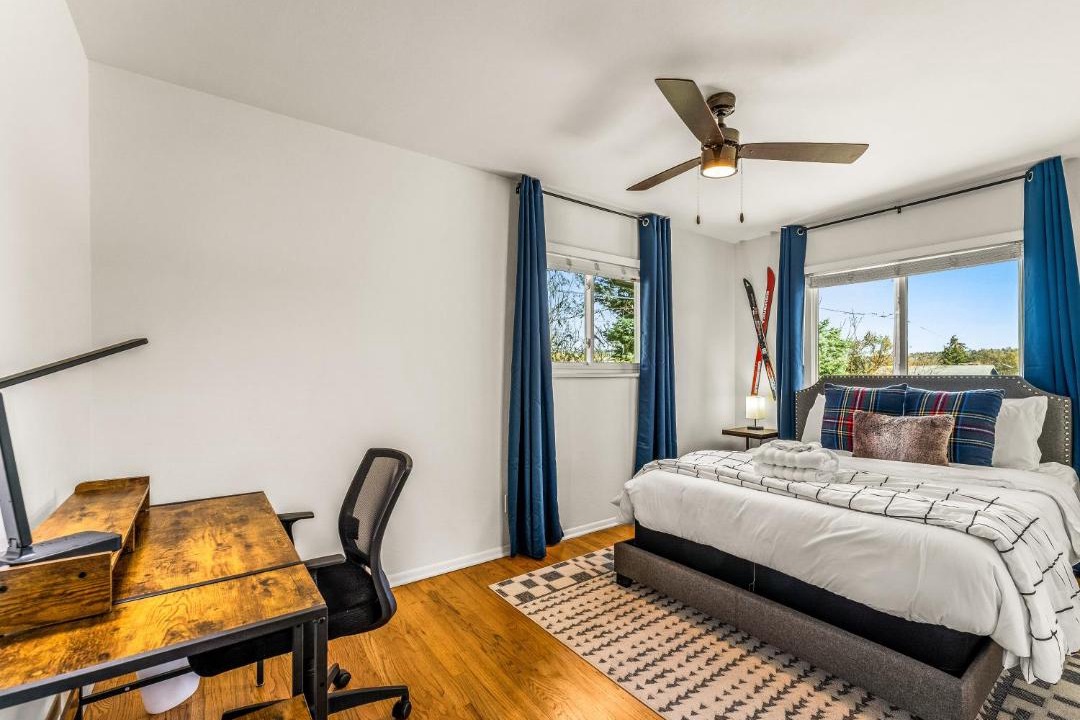 Photo of Bedroom in East Colorado Springs