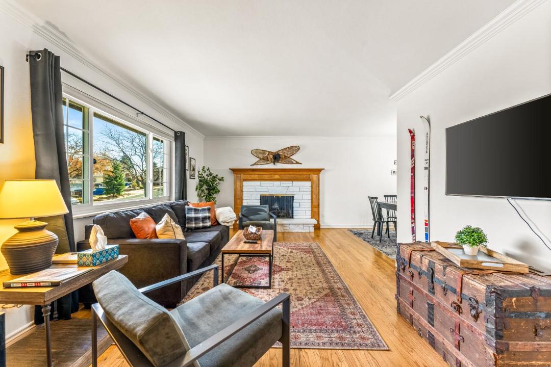 Photo of Livingroom in East Colorado Springs