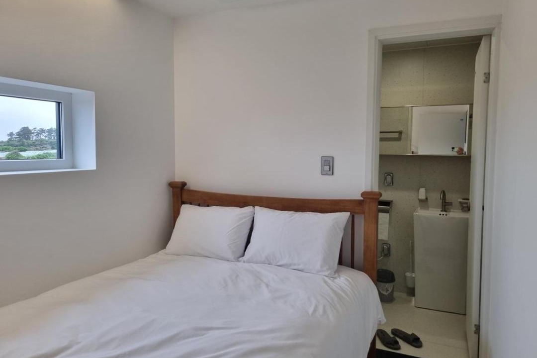 Photo of Bedroom in Hallim
