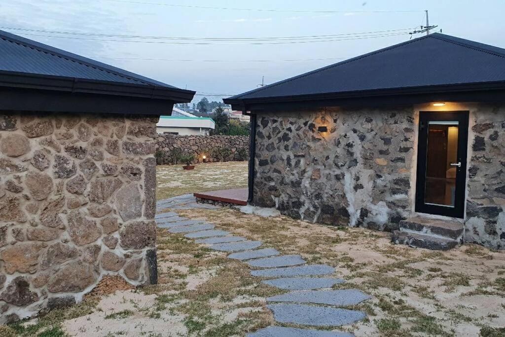 Photo of Buildings in Aewol