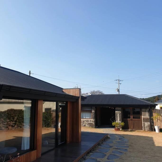 Photo of Buildings in Aewol