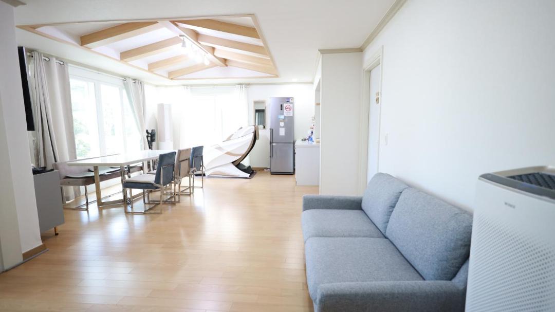 Photo of Livingroom in Gujwa