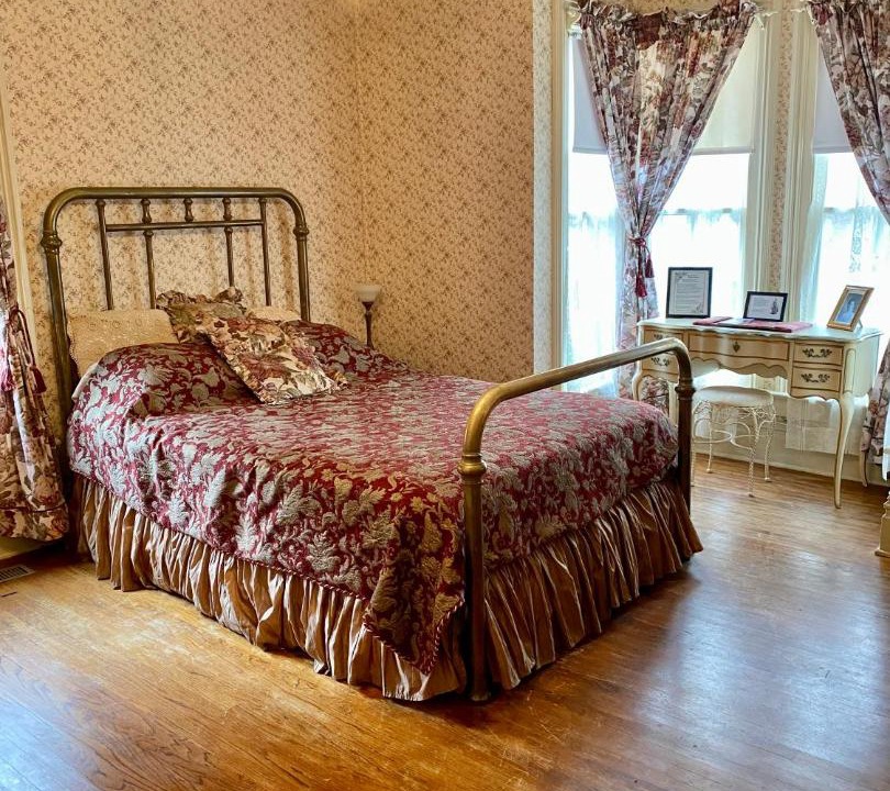 Photo of Bedroom in Golden