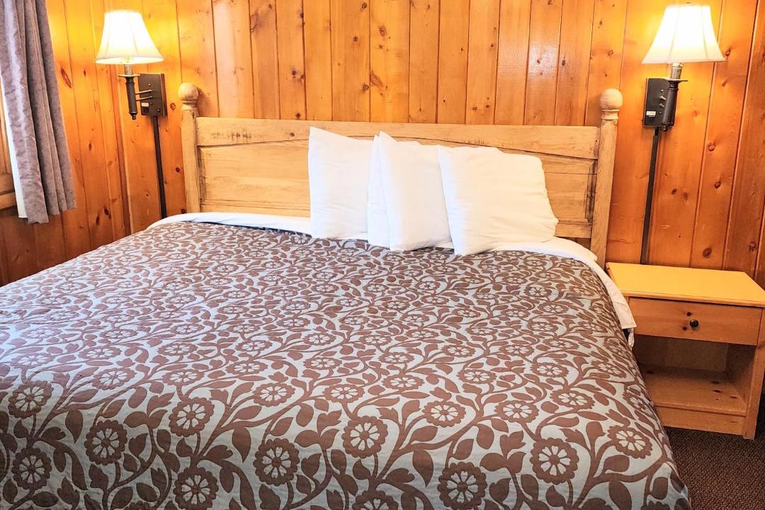 Photo of Bedroom in Hot Sulphur Springs