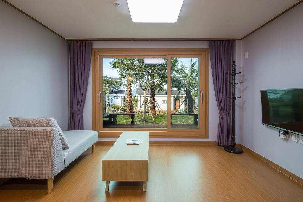 Photo of Livingroom in Seongsan