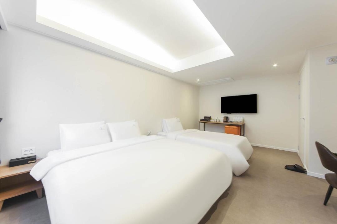 Photo of Bedroom in Millak-tong