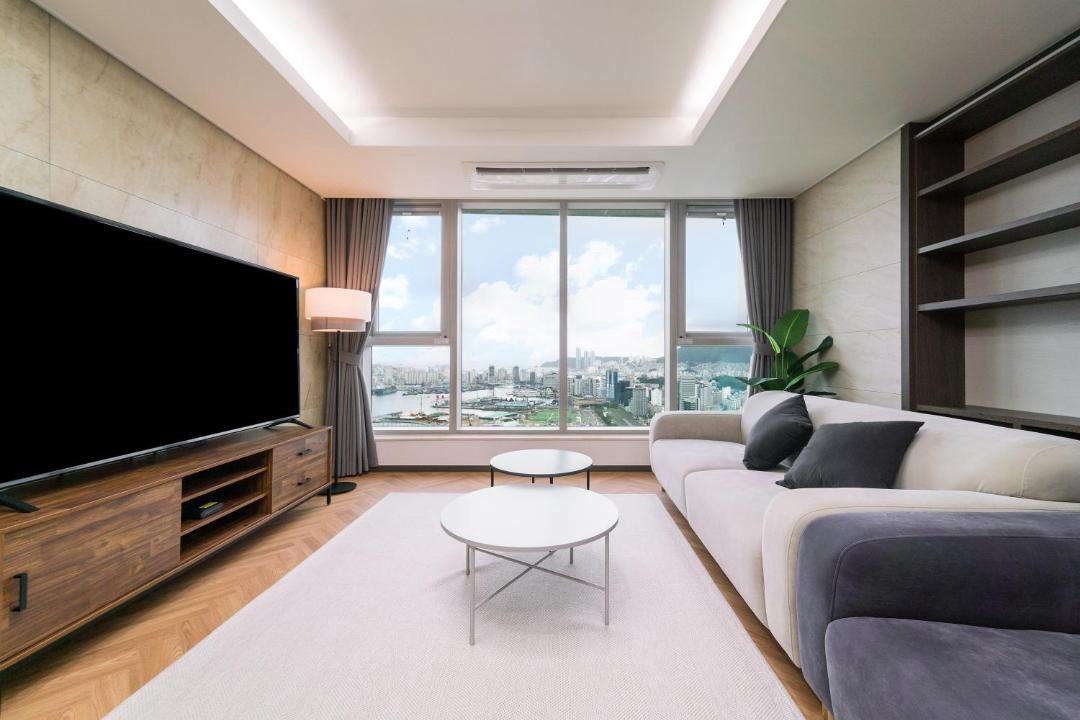 Photo of Livingroom in Ch'oryang-dong