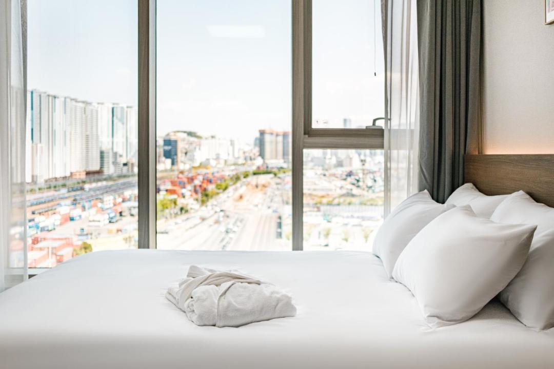 Photo of Bedroom in Ch'oryang-dong